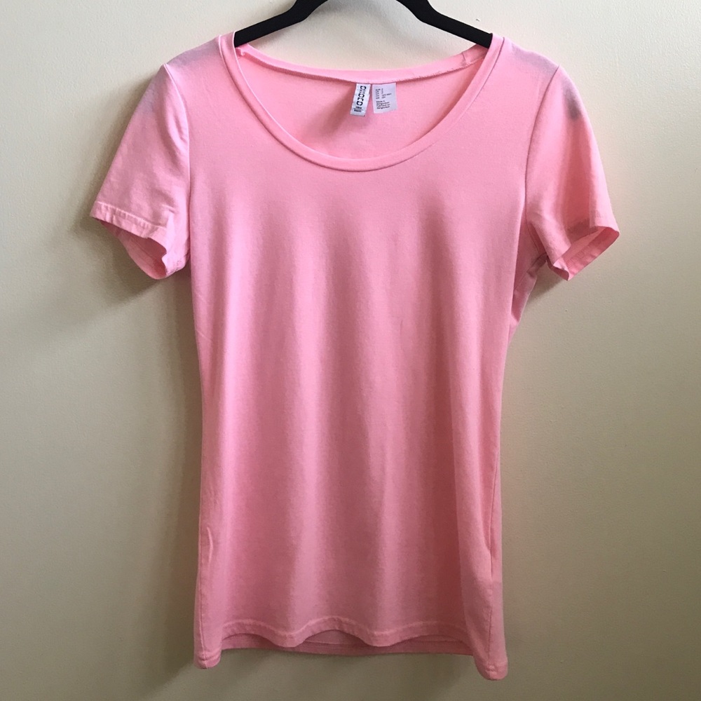 ❌ SOLD ❌ H&M Basic Divided Light Pink T-shirt